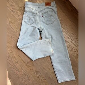 Levi’s light wash denim jeans